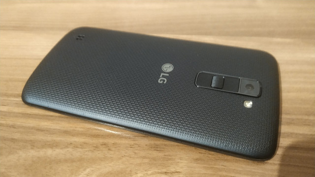 LG K10 16gb seminovo com carregador novo - Foto 5