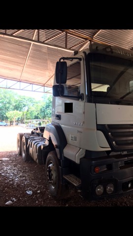 CAMINHÃO