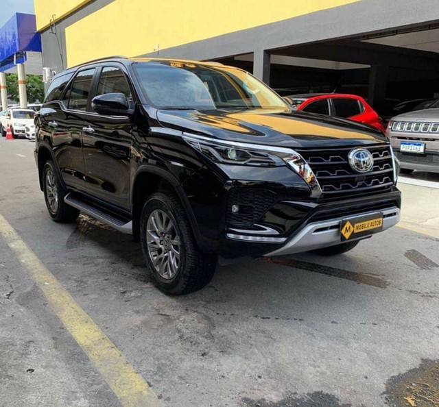 HILUX SW4 2021/2021 2.8 D-4D TURBO DIESEL SRX 7L 4X4 AUTOMÁTICO