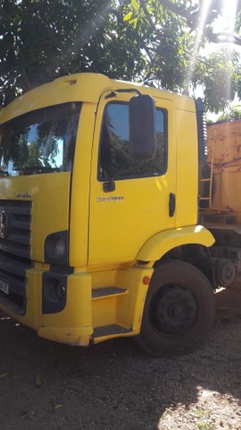 CAMINHÃO