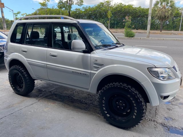 PAJERO TR4 4X4 FLEX 2014 AUT.