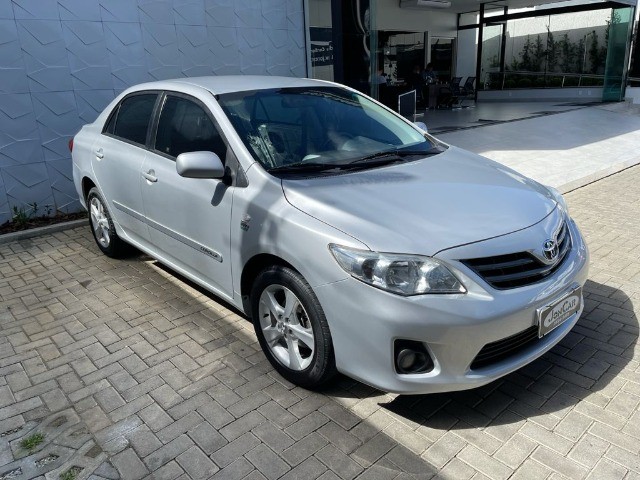TOYOTA COROLLA GLI 1.8 AUT