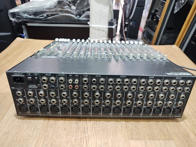 Mesa Mackie 1604 Vzl Funcionando 100%!! - Foto 5