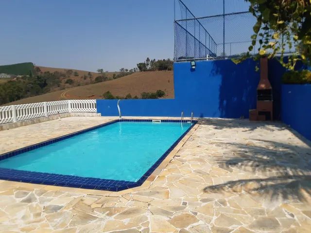 Locação de Chácara em Poá: Campo de Futebol, Piscina Aquecida