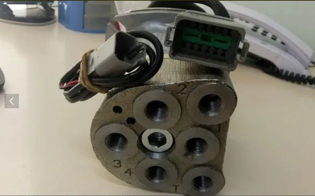 Joystick Hidraulic Pilot 4 Th6 - Foto 2