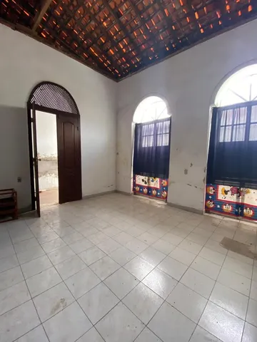 MM - Centro > Vendo casa proximo a Deodoro boa pra empresa