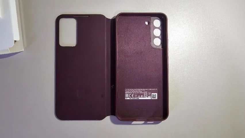 Capa Flip S-View Original Samsung para Galaxy S22 Plus - Foto 3