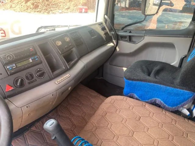 VW 25-370 TRACTOR 6x2 ANO 2009 - Foto 15