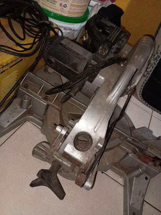 Serra Circular de Mesa Usada - Foto 2