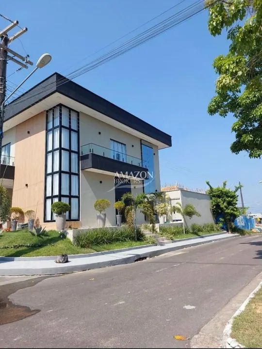 Cond. Passaredo - 03 suítes - 04 vagas - Casa Duplex na Ponta Negra - Vendo