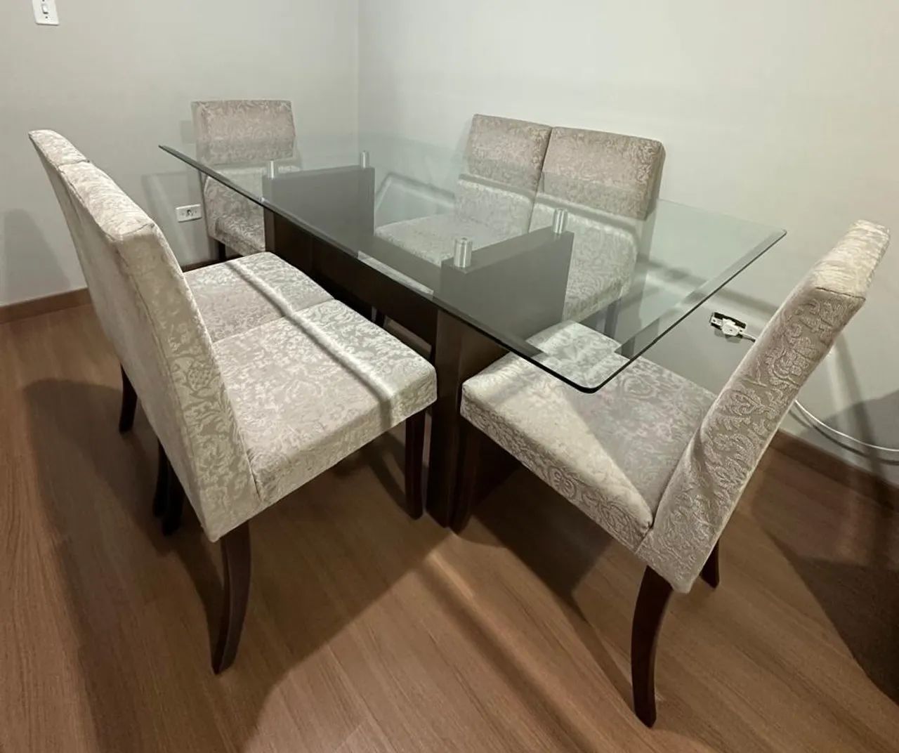 Conjunto de Mesa de Jantar de Vidro com 6 Cadeiras - Foto 5