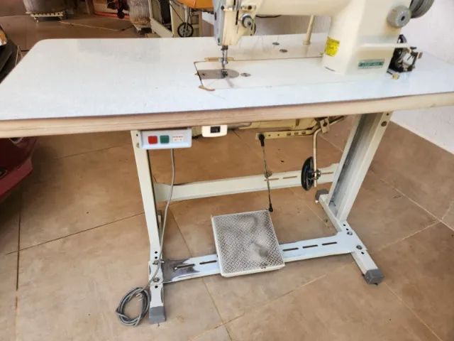 maquina de costura reta industrial siruba - Foto 2