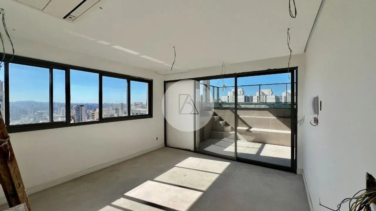 Cobertura -199 metros com 03 suites e com piscina privativa