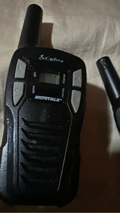 Carregadores e radios Transmissor - 5 Peças - Foto 3