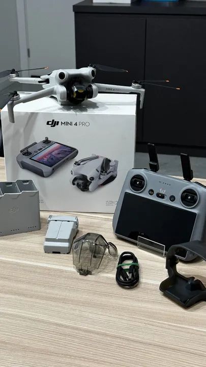 Drone Dji Mini 4 Pro + Controle com tela (Dji RC2) | Novo | Garantia | Loja Física - Em at
