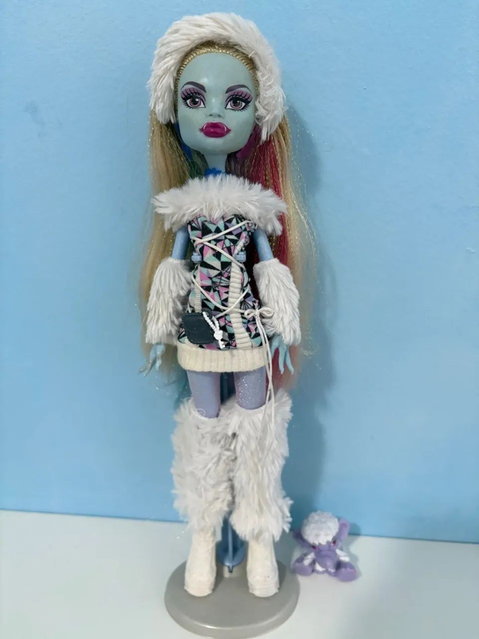 boneca Monster High Abbey Bominable básica wave 1 G1 LEIA A DESCRIÇÃO!