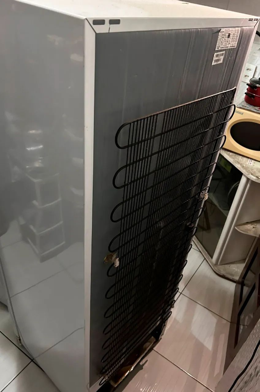 VENDO Geladeira Brastemp Frost Free Duplex 378 litros BRM42EBBNA - Foto 6