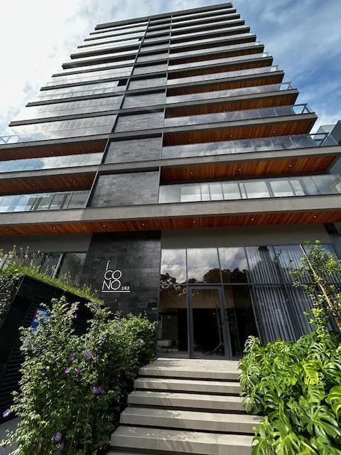 APARTAMENTO A VENDA NO BAIRRO ATIRADORES