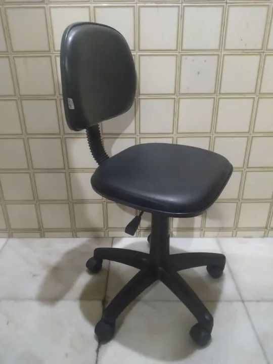 2 Cadeiras de Escritório Giratórias - Foto 2