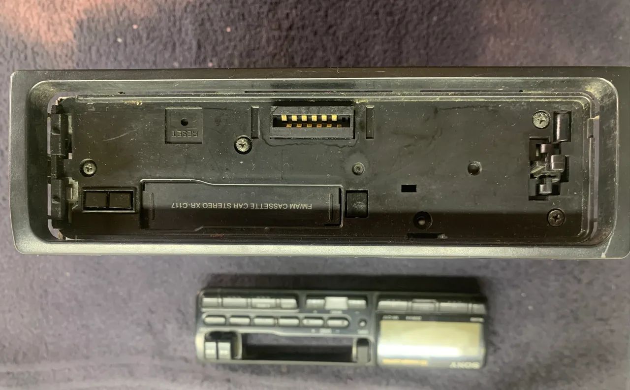 Som toca fitas Sony XT-C117 tape época