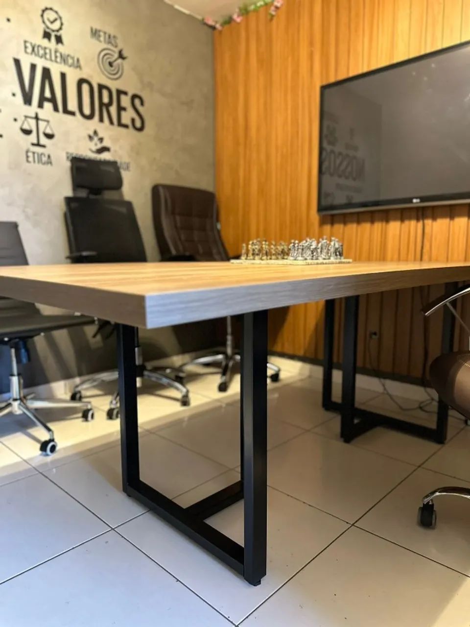 Mesa cadeira armarios - Foto 2