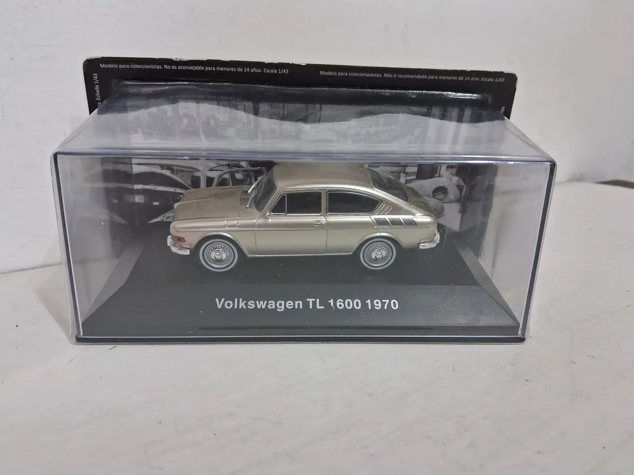 Miniatura Volkswagen TL 1600 1970 - Escala 1/43 - Hobbies e