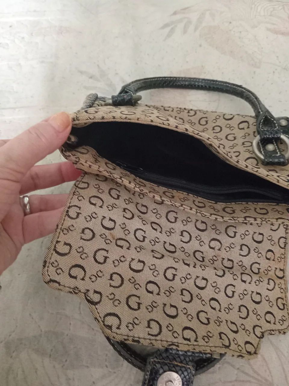 Bolsa guess  - Foto 2