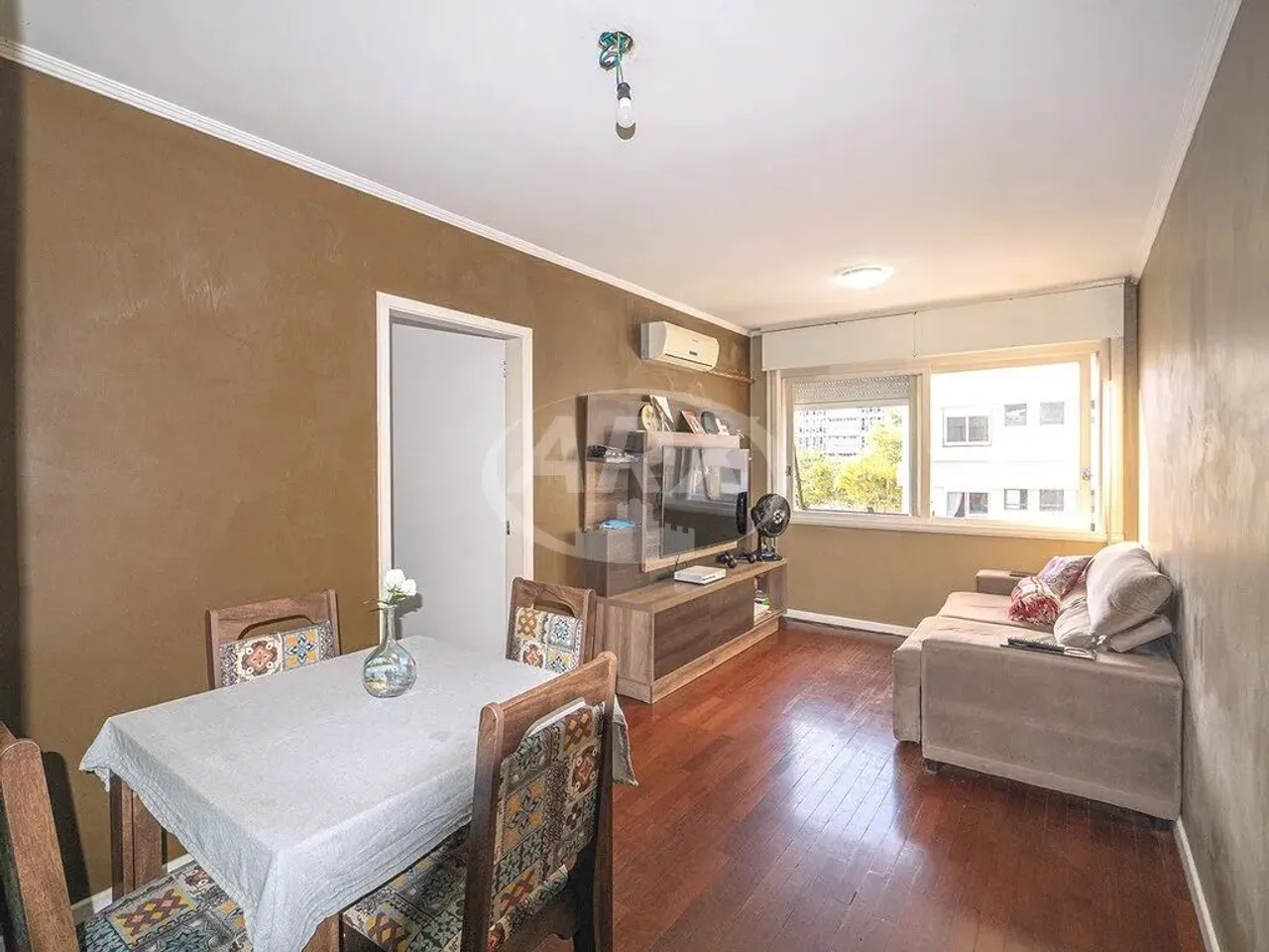 Apartamento de 83.0m² no bairro Menino Deus, com 3
