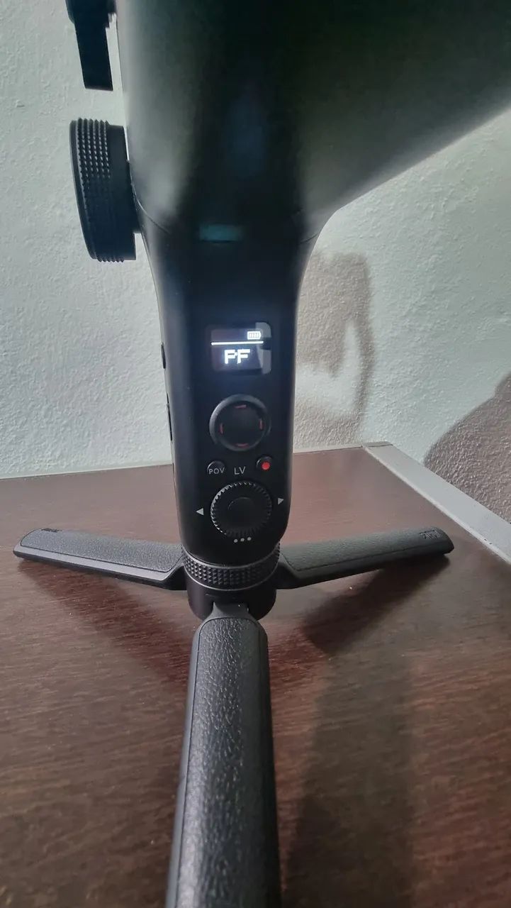 Estabilizador Gimbal Weebill S para Câmeras - Foto 3