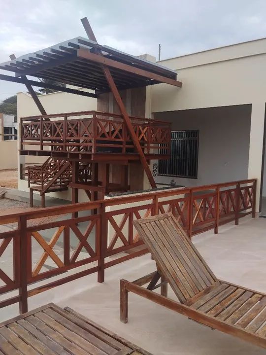 Casa de temporada com piscina e churrasqueira na praia de panaquatira 