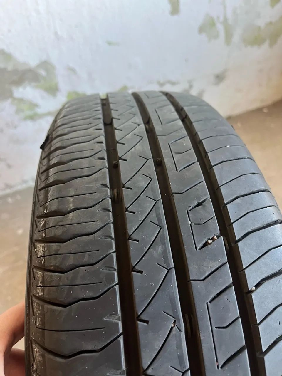 Pneu continental 185/60r15 - Foto 2