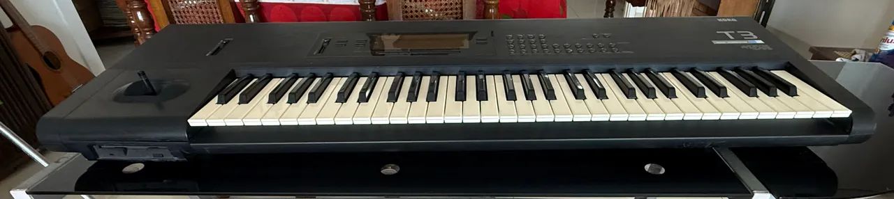 Teclado KORG T3 usado