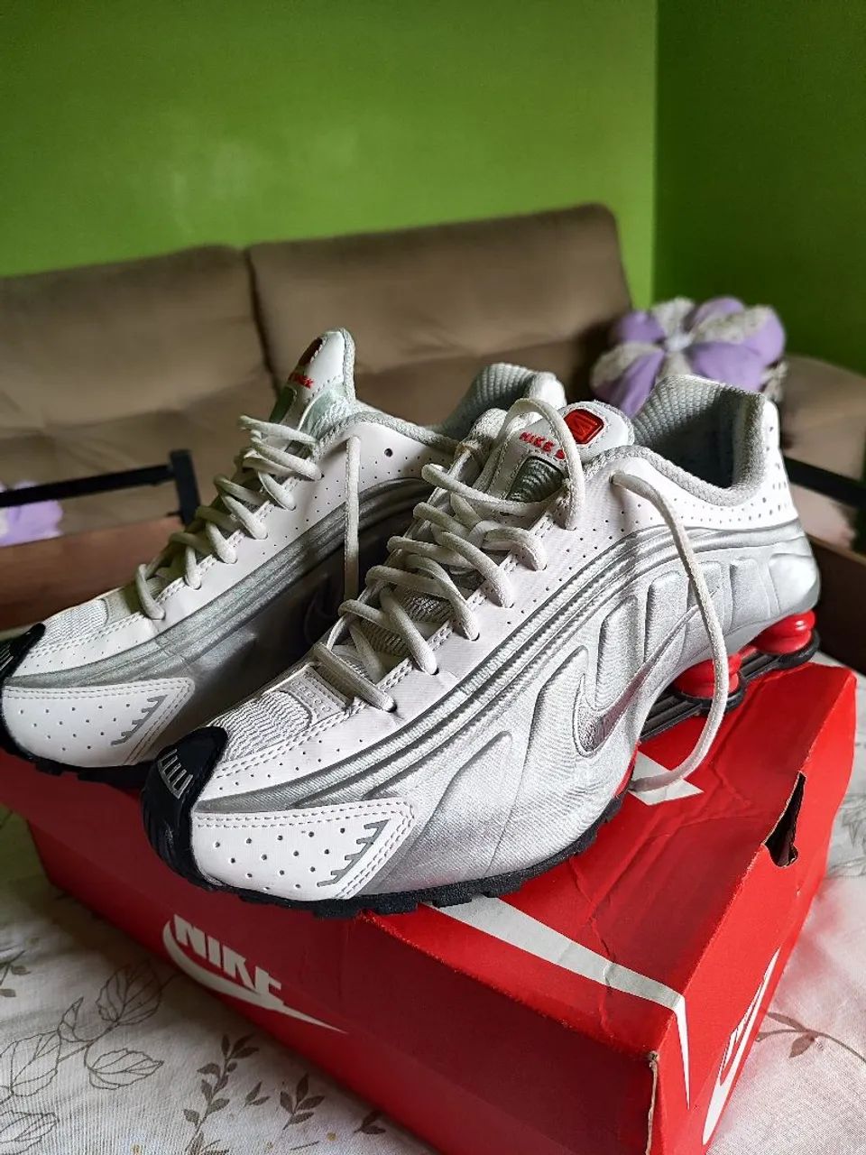 Nike Shox R4 - Tamanho 39