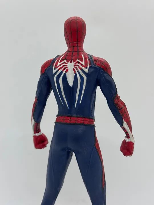 Estátua Homem-Aranha Advanced Suit Resina - Boneco Colecionável Marvel - Foto 3