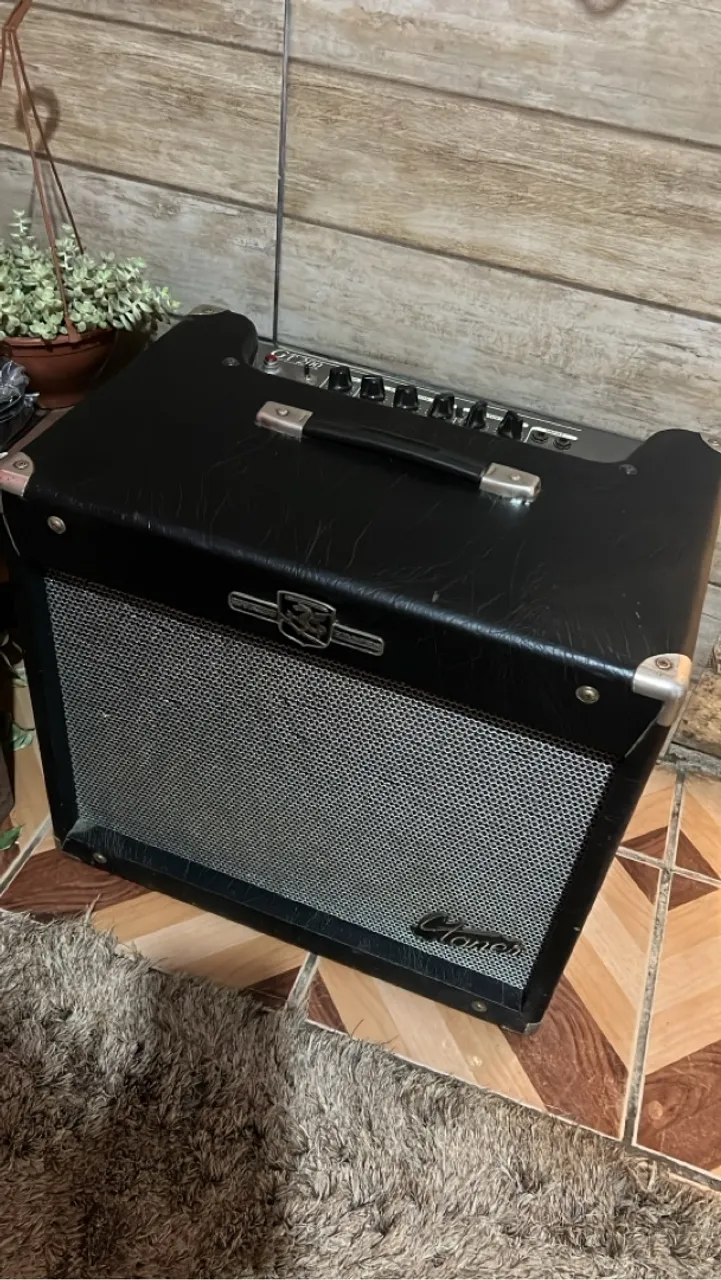 Amplificador guitarra Staner GT- 200 (Muito potente )