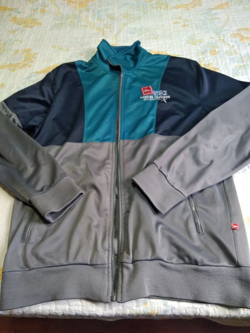 Vendo roupas menino Tam. 12 , 13/14 e 16. - Foto 4