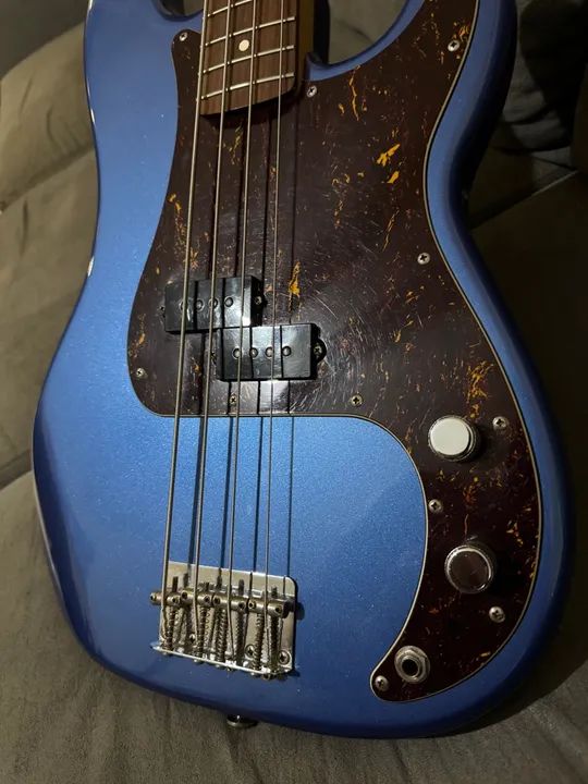 Baixo Fender Precision Bass - Azul Metalizado mexicano 4c 2005