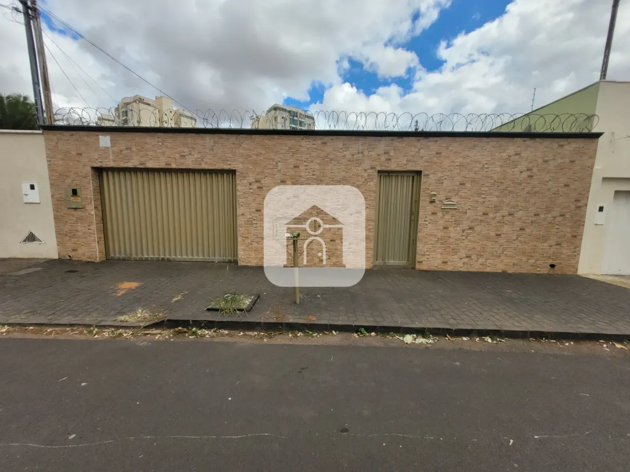 Casa para locação no Bairro Santa Mônica