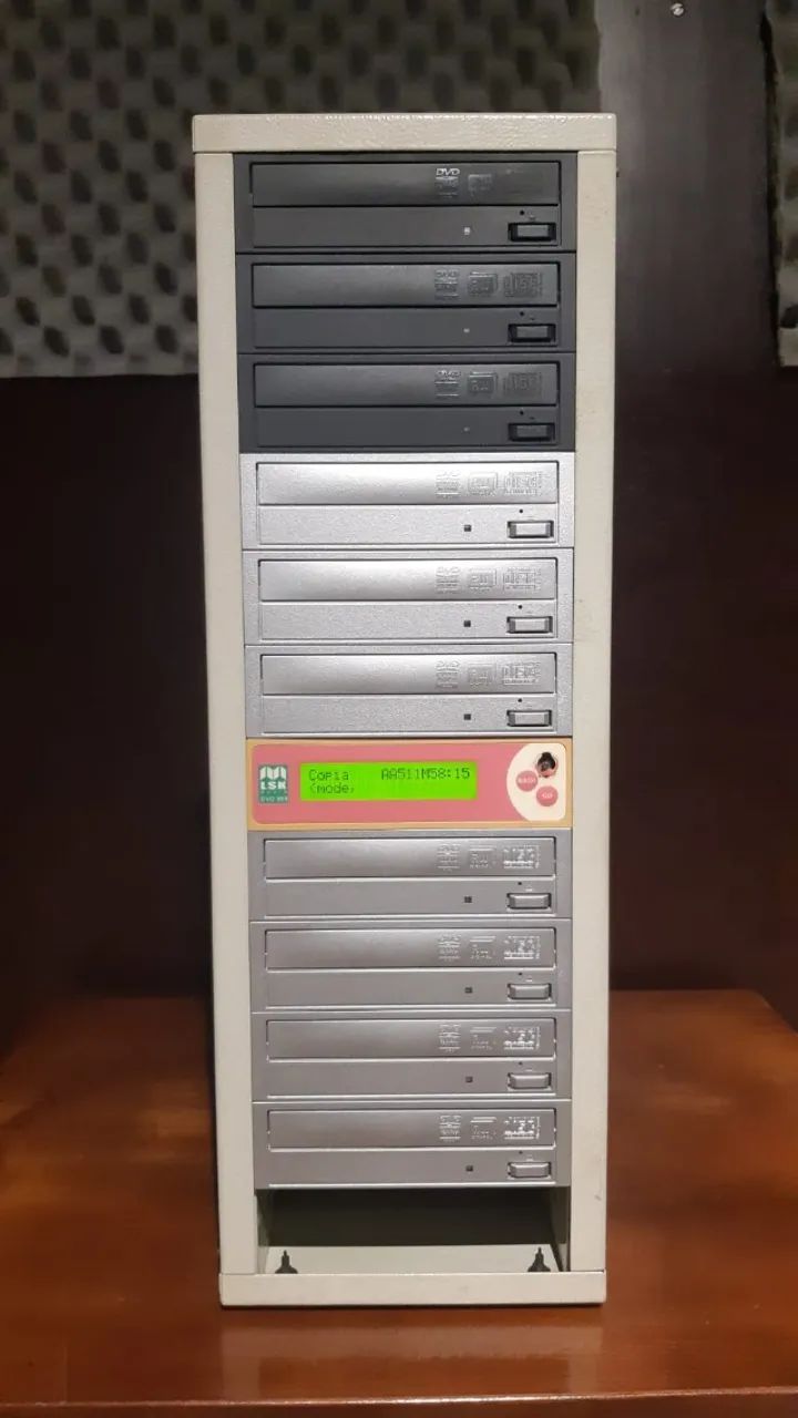  Duplicadora Sata com 10 gravadores Sony - Foto 2