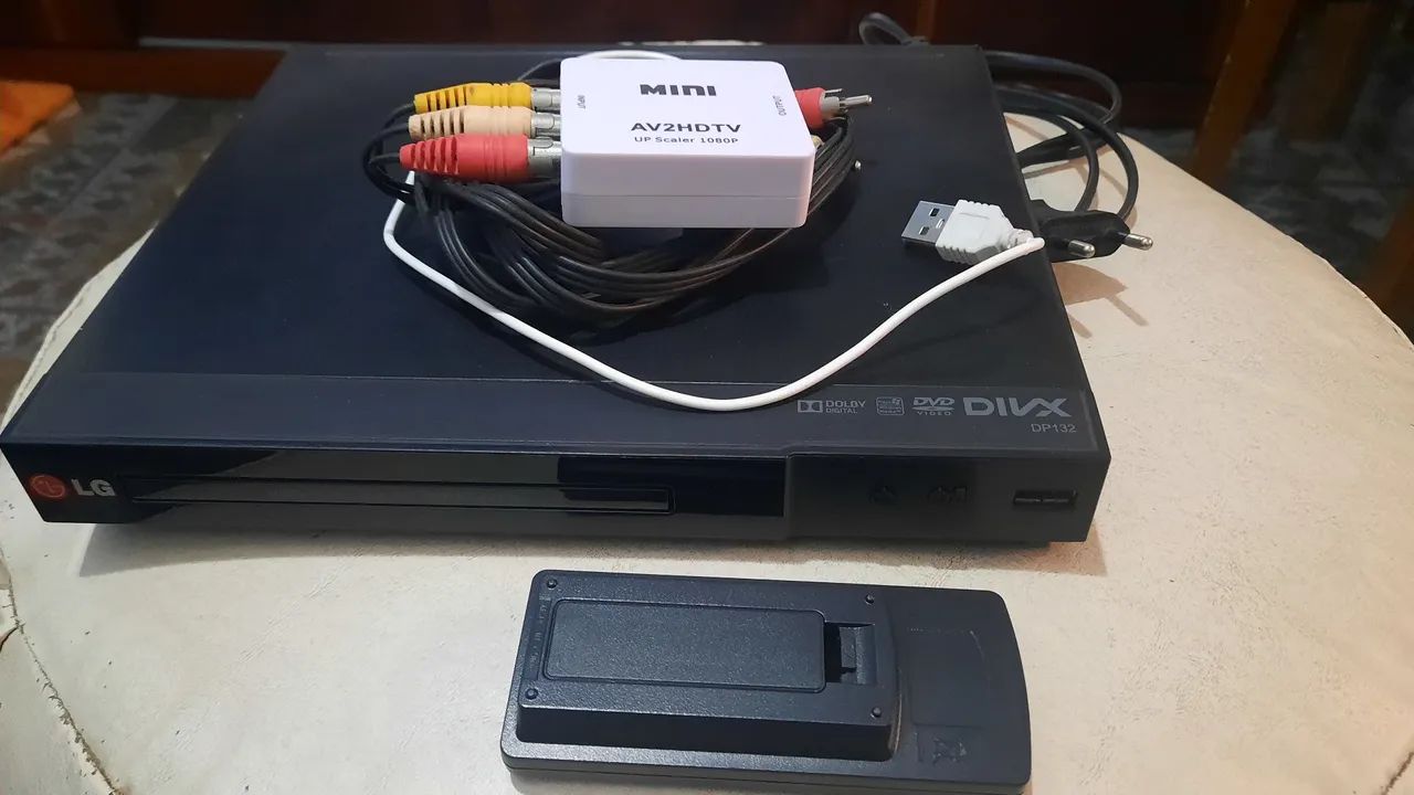 DVD Player LG DP132 com Conversor AV2HDTV