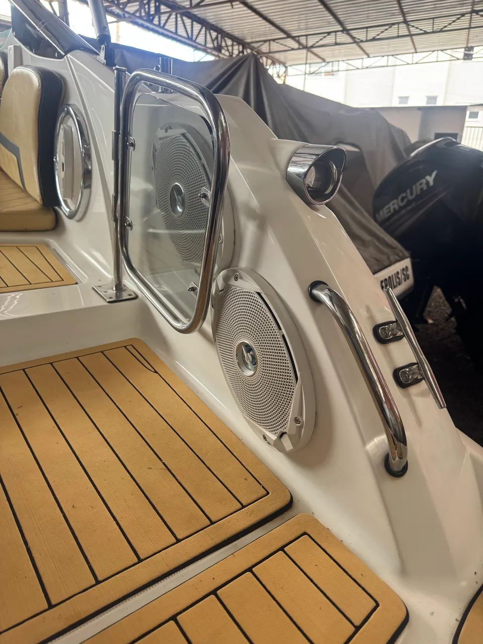 LANCHA FOCKER 240 ANO 2018 SÓ ÁGUA DOCE ( 100% ORIGINAL )  - Foto 5