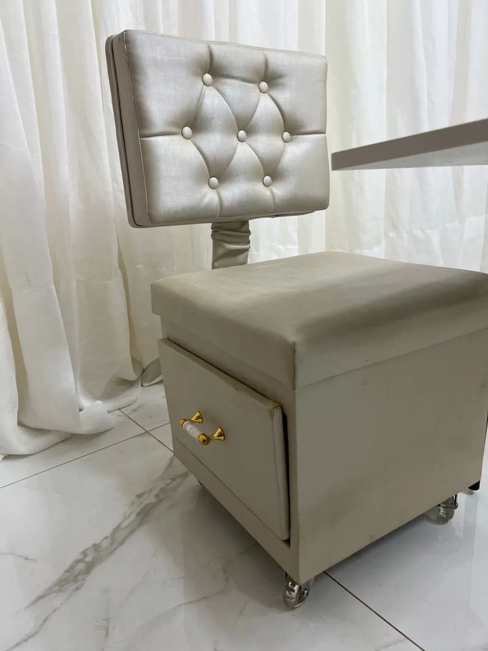 Kit manicure ( cadeira + suporte esmalte )  - Foto 3