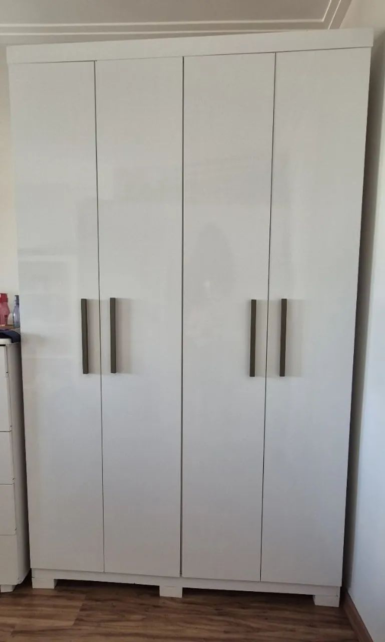 Guarda-Roupa Branco 4 Portas MDF