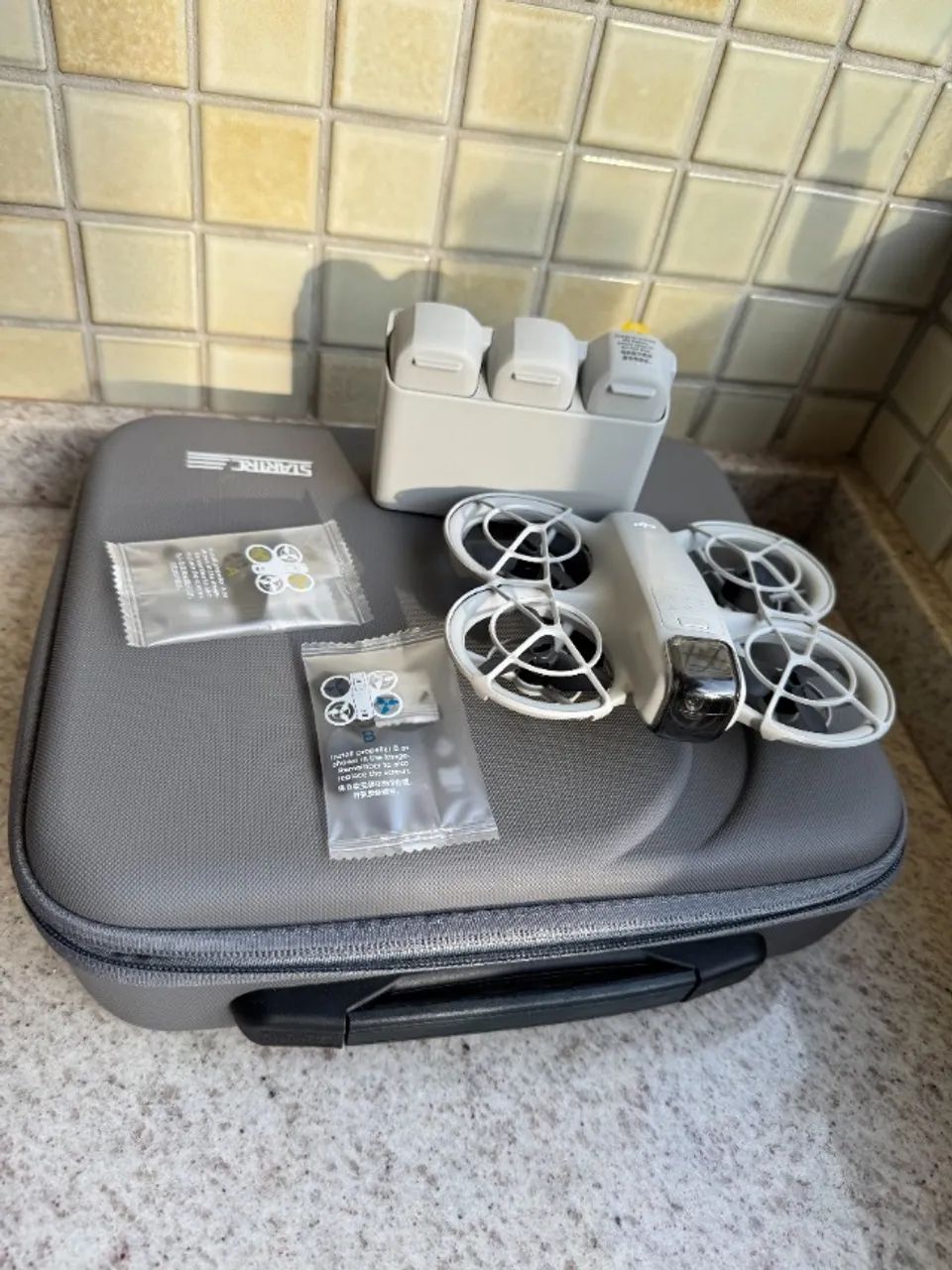 Drone Dji Neo Fly More Combo Com Case Emborrachado 3 Baterias Sem Controle - Foto 4