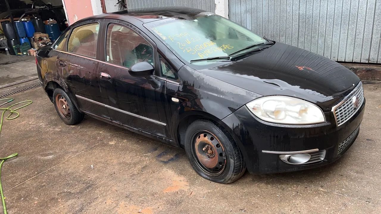 Sucata Fiat Linea 2012 - Para peças