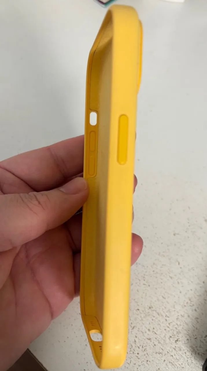 Apple Capa de silicone com MagSafe para iPhone 15 - Solar ? - Foto 4