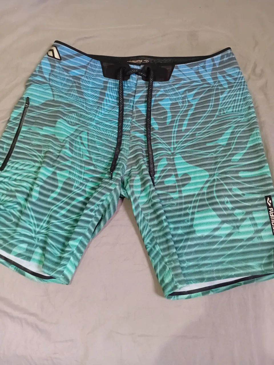 Bermudas da seaway uma é 100 reais as duas 200 reais  - Foto 5