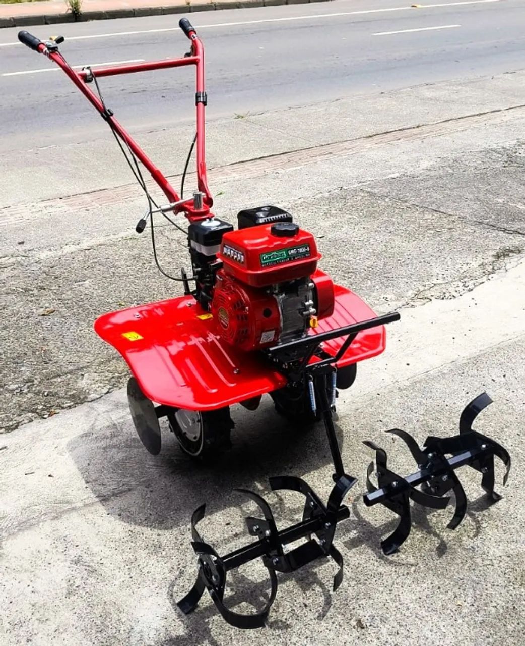 "Tratorito" Motocultivador Garthen 7hp 212cc 4T a Gasolina - Foto 4