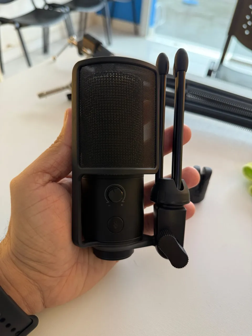 Microfone fifine k669 pro USB para Gravação e Streaming