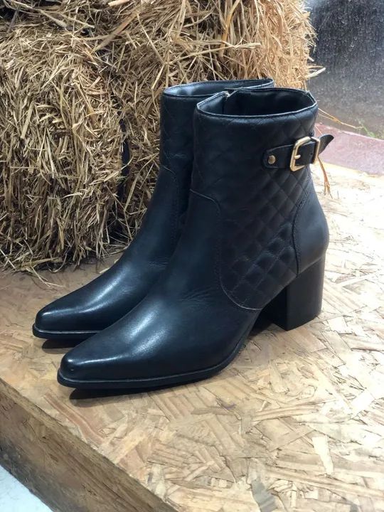 Bota Feminina Arara Brasil - NOVA - Foto 3